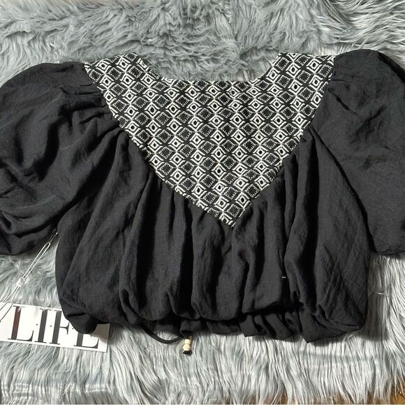 LIFE CROPPED - Picture 8 of 8